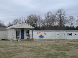 6766 Fields Landing Rd, Hayes, VA 23072