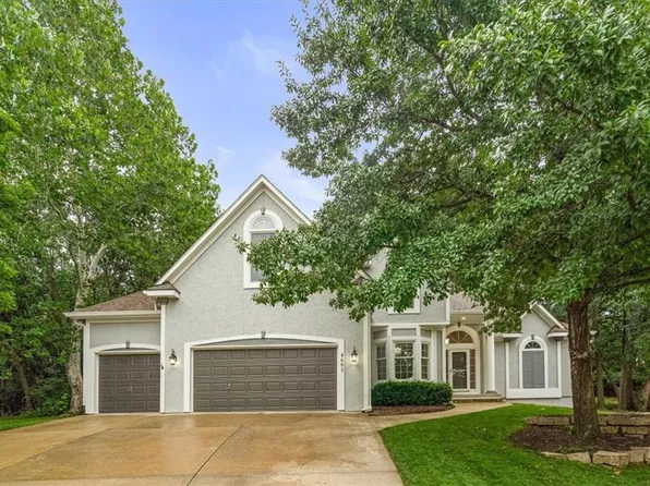 4605 NW 86th Pl, Kansas City, MO 64151