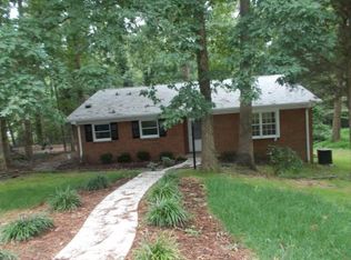 3218 Oxford Dr, Durham, NC 27707