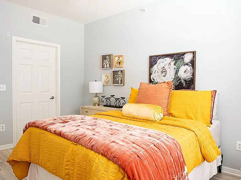 2502 Leon St #309 — Photo 10