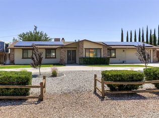 13989 Cronese Rd, Apple Valley, CA 92307