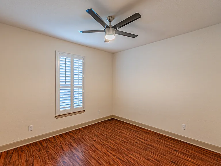 15097 Blakehill Dr — Photo 27