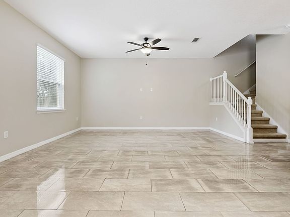 3rd image of 1440 Scarlet Oak Loop