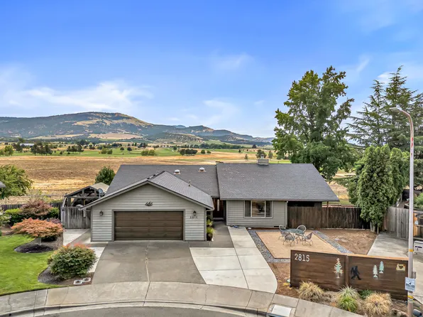 2815 Sonnet Ln, Medford, OR 97504