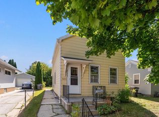 1603 Alexander Ct, Sheboygan, WI 53081