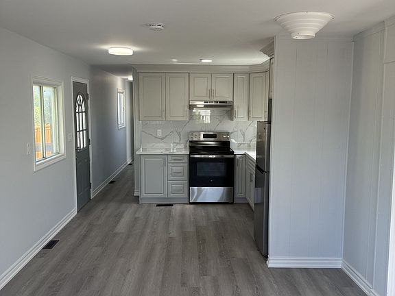 2nd image of 1037 Arthur St #22