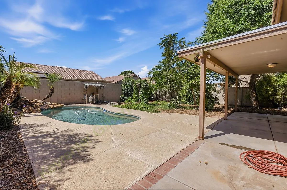 Building Photo - 1333 W Glenmere Dr