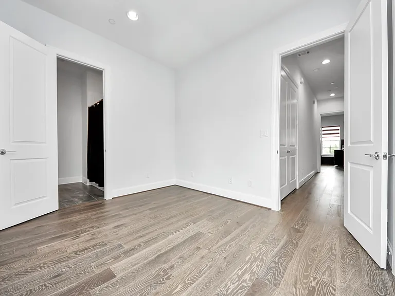 8724 Oak Kolbe Ln — Photo 29
