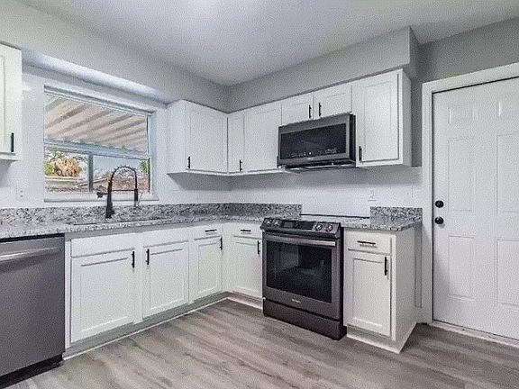 3rd image of 5901 17th Ave N