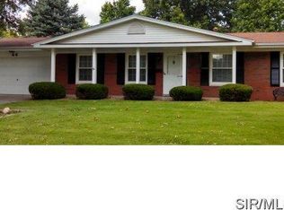 44 Rugby Dr, Belleville, IL 62226