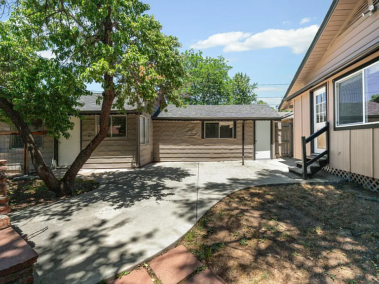 2085 Fenton St #B — Photo 19