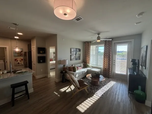 (undisclosed Address), San Marcos, TX 78666