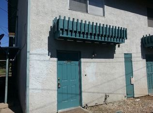 1060 W 21st St, Merced, CA 95340