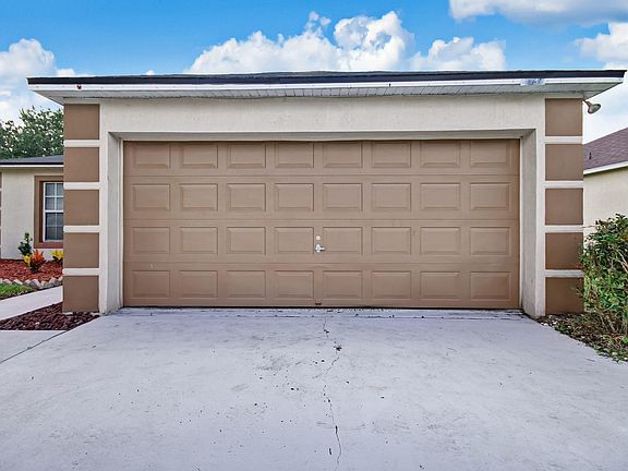 2nd image of 7432 Overland Park Blvd