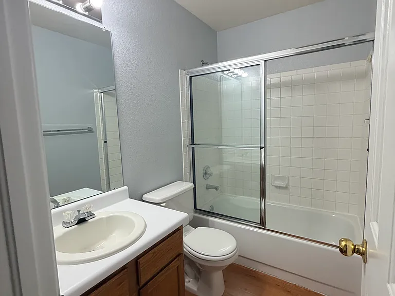 19364 E 40th Pl — Photo 11