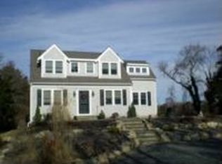 42 Sixpenny Ln, Brewster, MA 02631