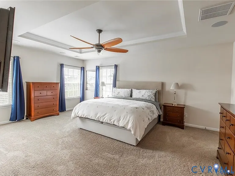 411 Siena Ln — Photo 29