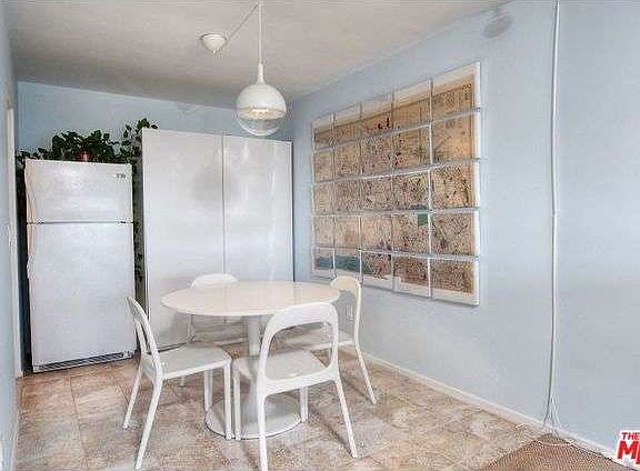 4th image of 5454 Zelzah Ave APT 303