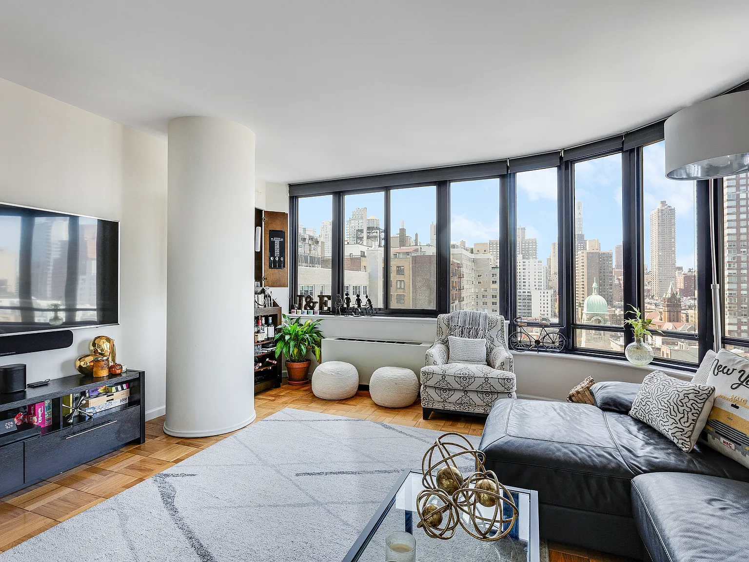 455 East 86th Street — Photo 2