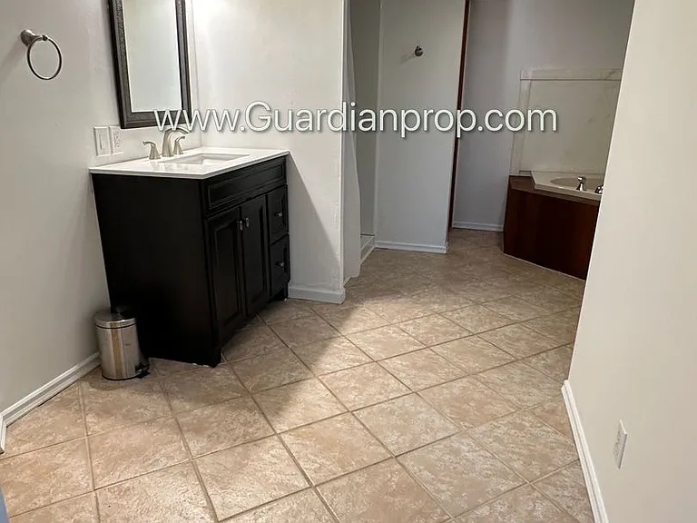 1020 Orkla Dr — Photo 20