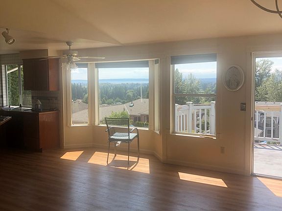 3rd image of 7704 75th Dr NE