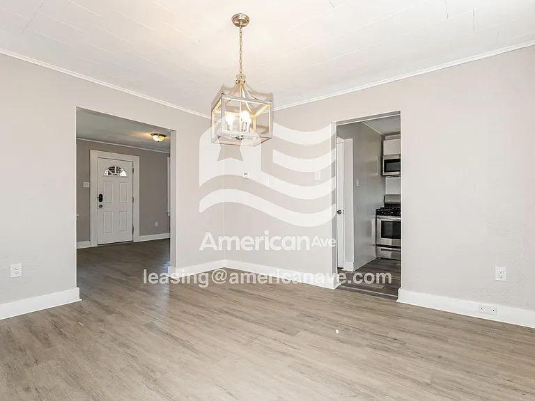 566895_007_dining_room_13655924.jpg
