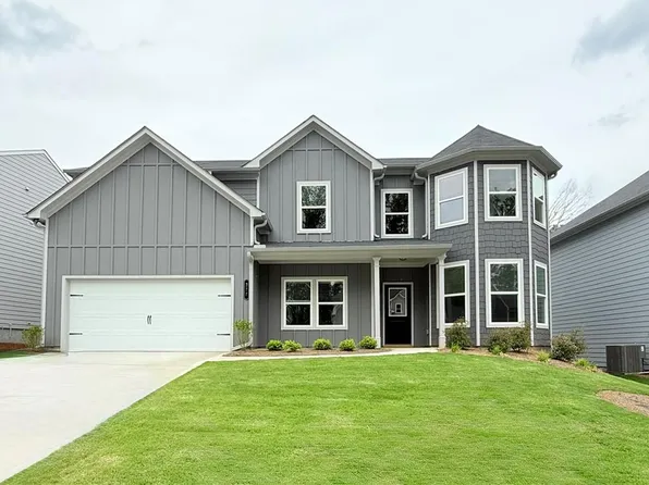 377 Fox Creek Dr, Braselton, GA 30517