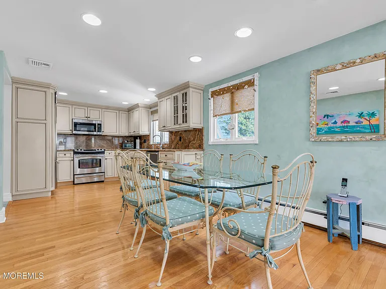 124 Neptune Pl — Photo 12