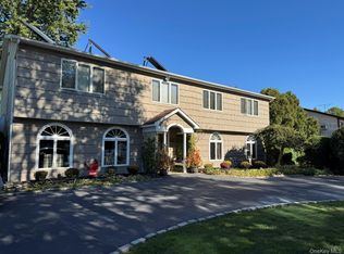 7 Kingston Rd, Mount Sinai, NY 11766