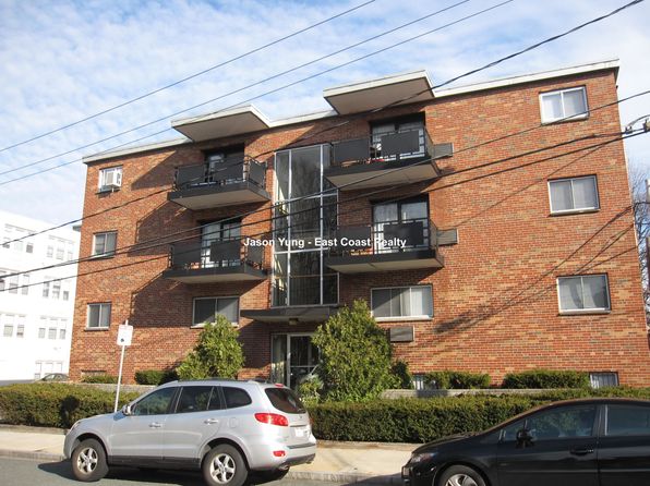 15 Euston Rd APT 10