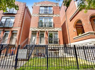 1426 W Lexington St APT 1, Chicago, IL 60607