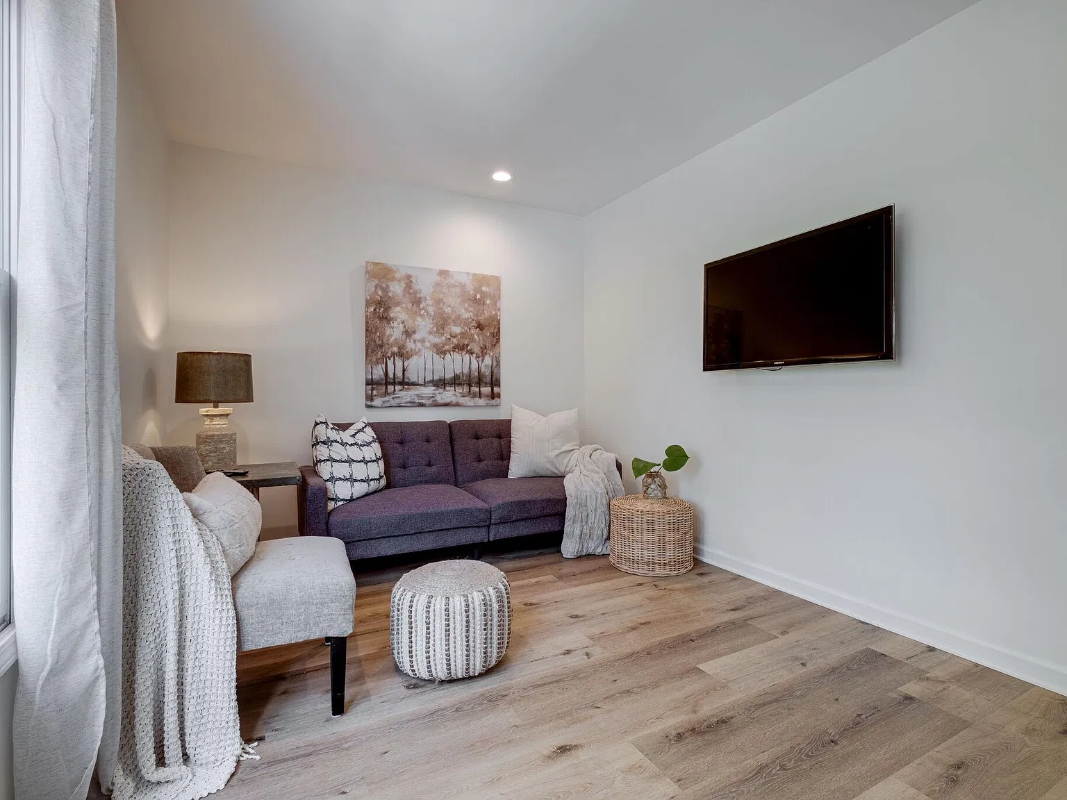 120 Addison Ave — Photo 1