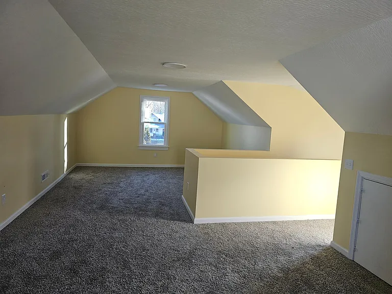 1215 Homedale Ave NW — Photo 10