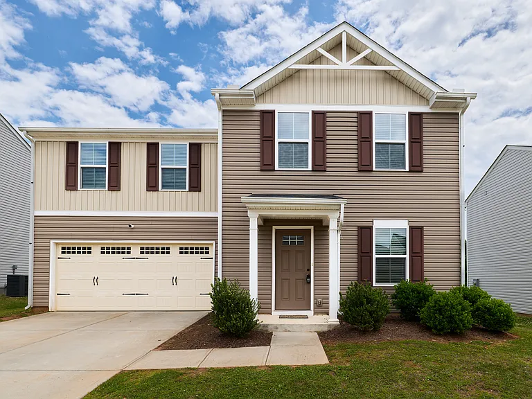 320 Maplestead Farms Ct — Photo 1