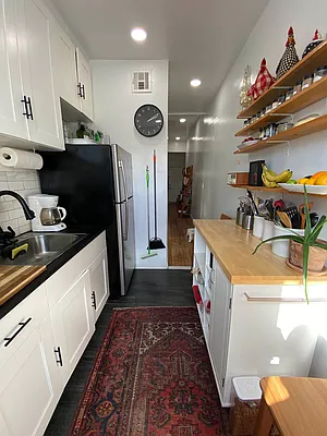 Rented by The Brokerage Group LLC | media 51