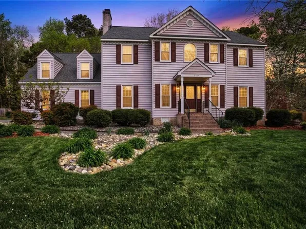 111 Manassas Loop, Yorktown, VA 23693