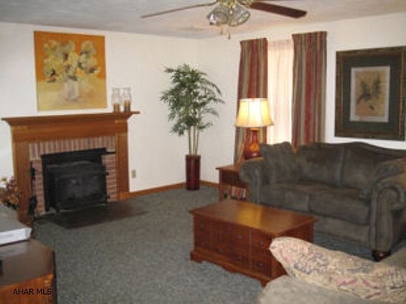 3rd image of 206 Highland Dr