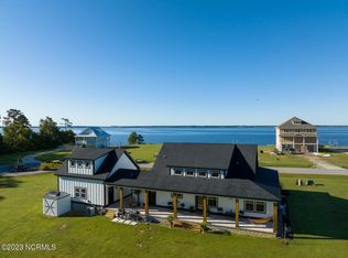 1019 W Burton Farm Dr, Minnesott Beach, NC 28510