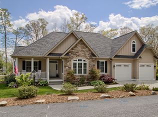 333 Millbrae Loop, Hendersonville, NC 28791