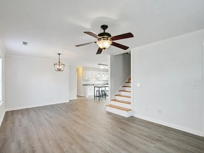 114 Wilton St — Photo 4