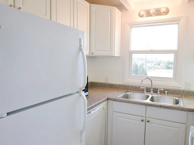 2601 S. El Camino Real — Photo 30