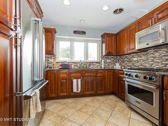 5th image of 4347 W 108th Pl