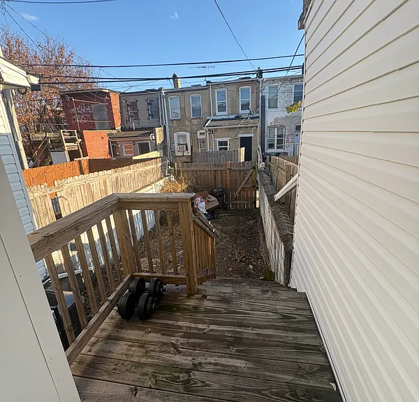 1207 James St — Photo 7