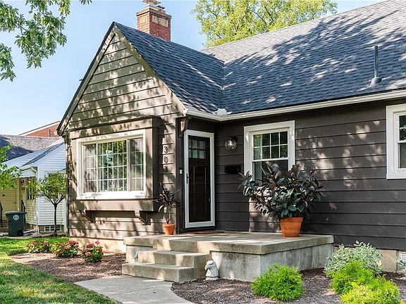 4th image of 303 Shadowlawn Ave
