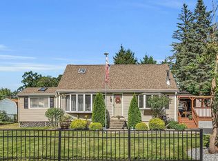 113 Walnut Rd, Tewksbury, MA 01876