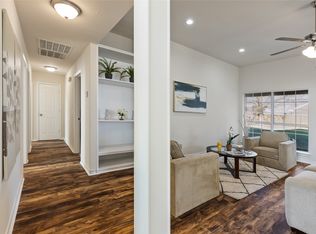 2210 Mangum St, Commerce, TX 75428