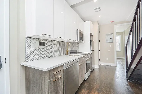 Rented by Keller Williams NYC | media 2