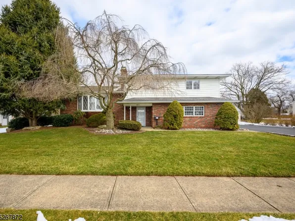 18 N 11th Ave, Manville Boro, NJ 08835