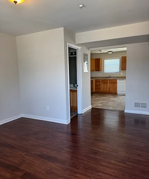 1220 Elm Tree Commons Ct — Photo 3