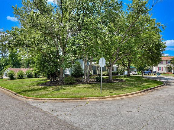 5th image of 202 Holden Drive